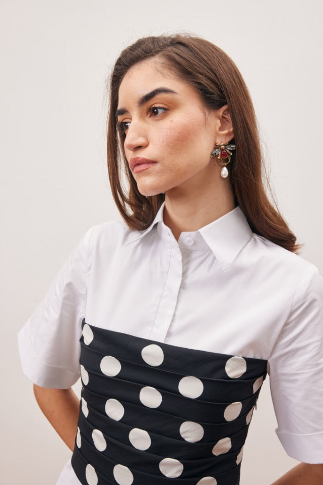 Enchanting Pearl Drop Bee Earrings