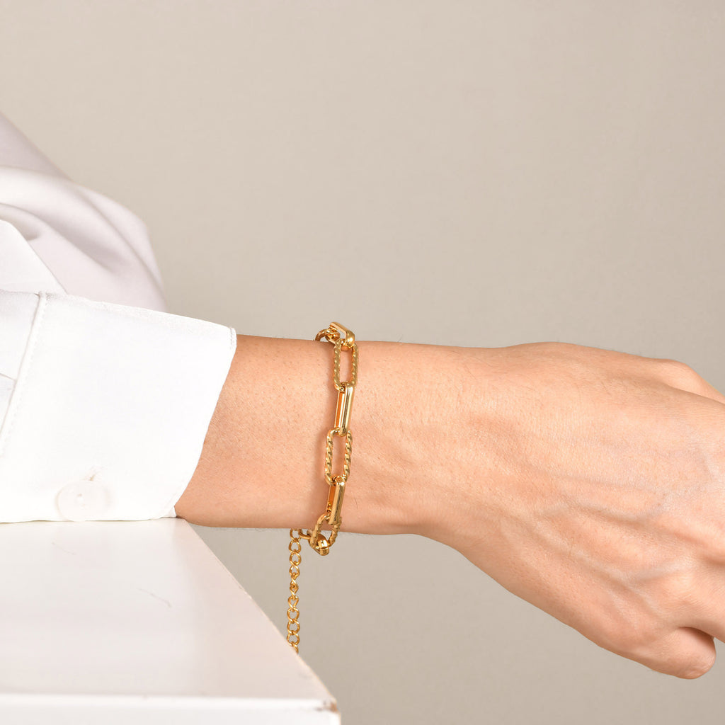 Golden Interlink Radiance Bracelet