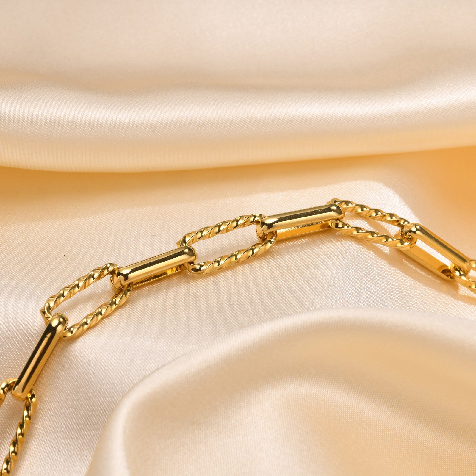 Golden Interlink Radiance Bracelet
