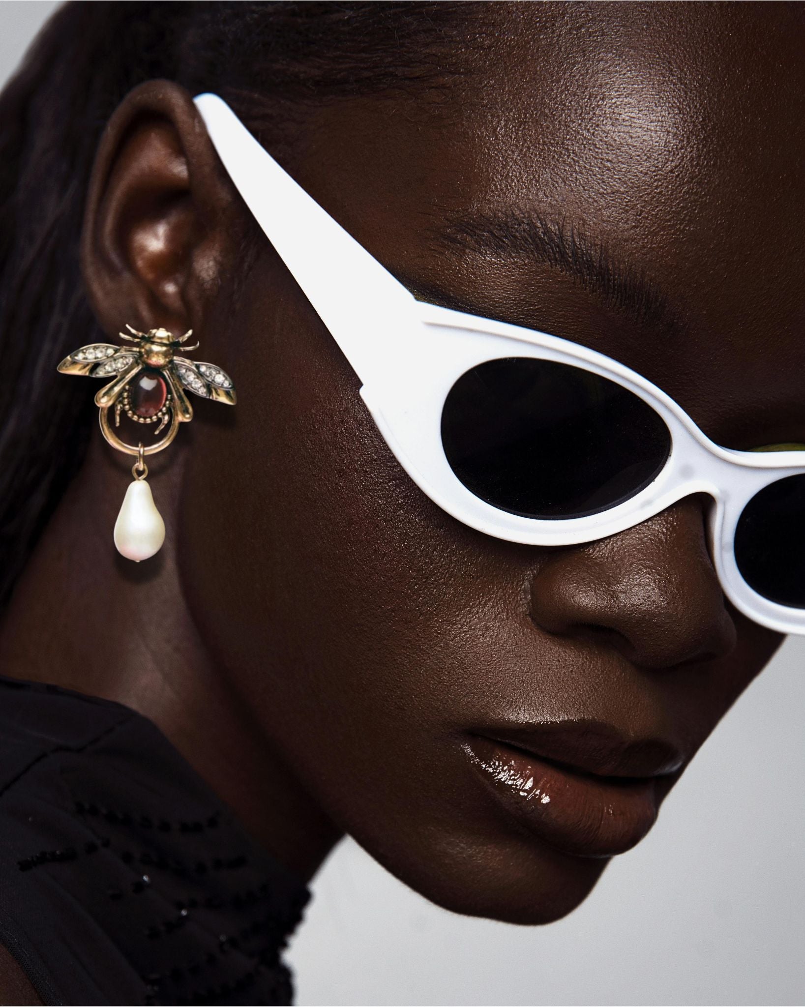 Enchanting Pearl Drop Bee Earrings