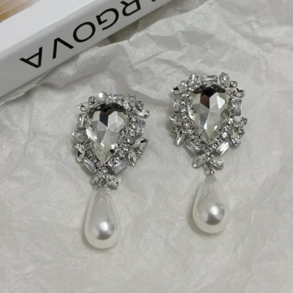 Luxurious Crystal & Pearl Dangle Earrings.