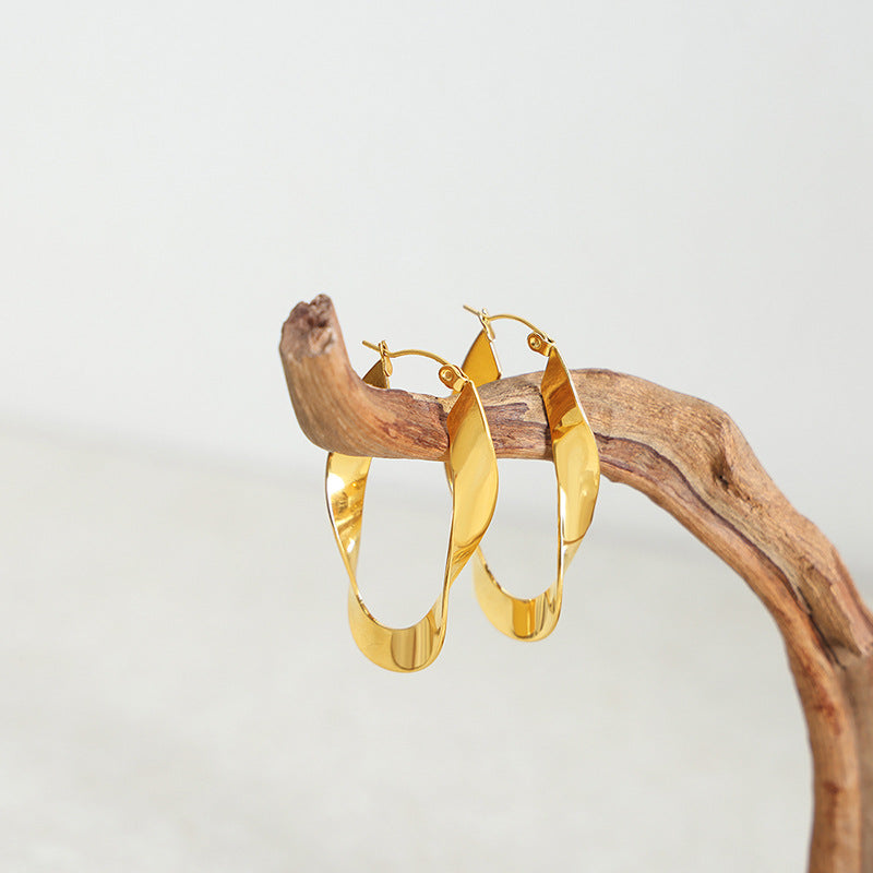 Glamorous Twisted Oval Hoop Earrings
