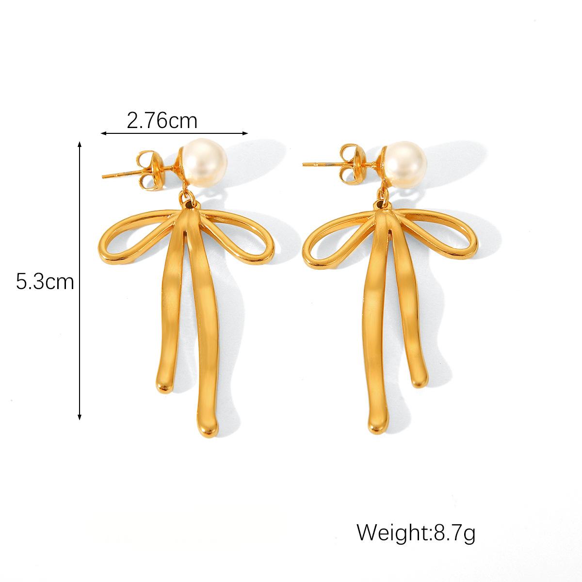 Golden Grandeur Pearl & Ribbon Earrings