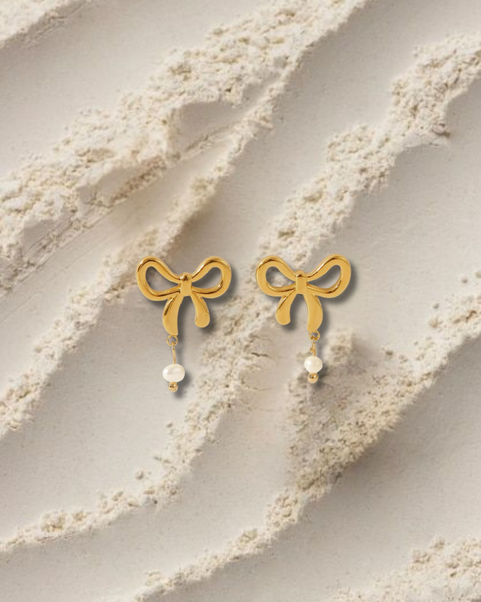 Golden Grandeur Ribbon & Pearl Earrings