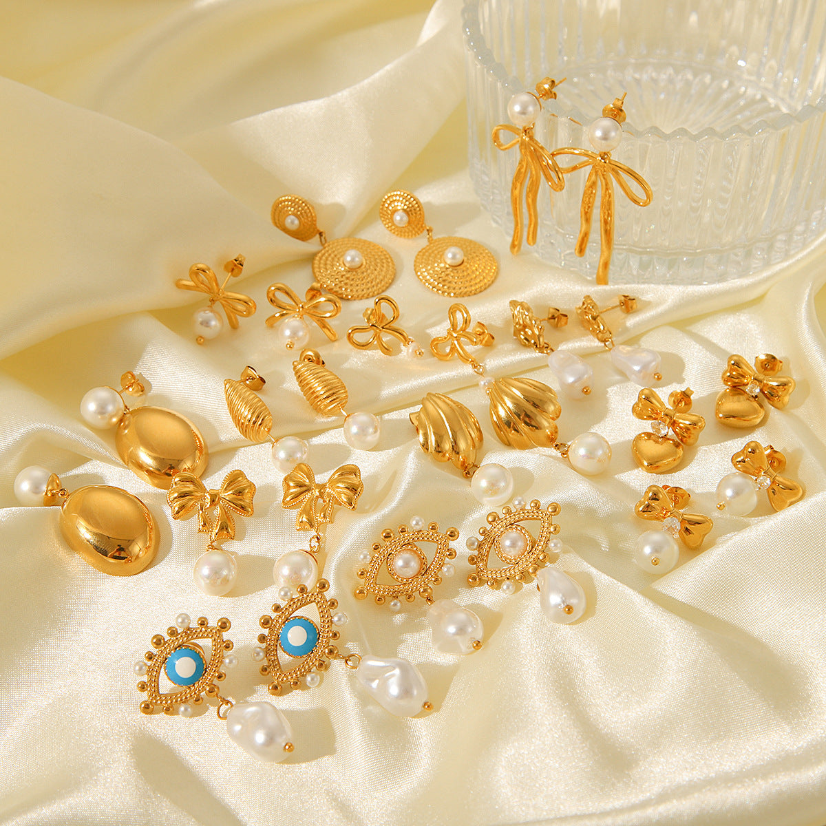 Golden Grandeur Organic Drop & Pearl Earrings