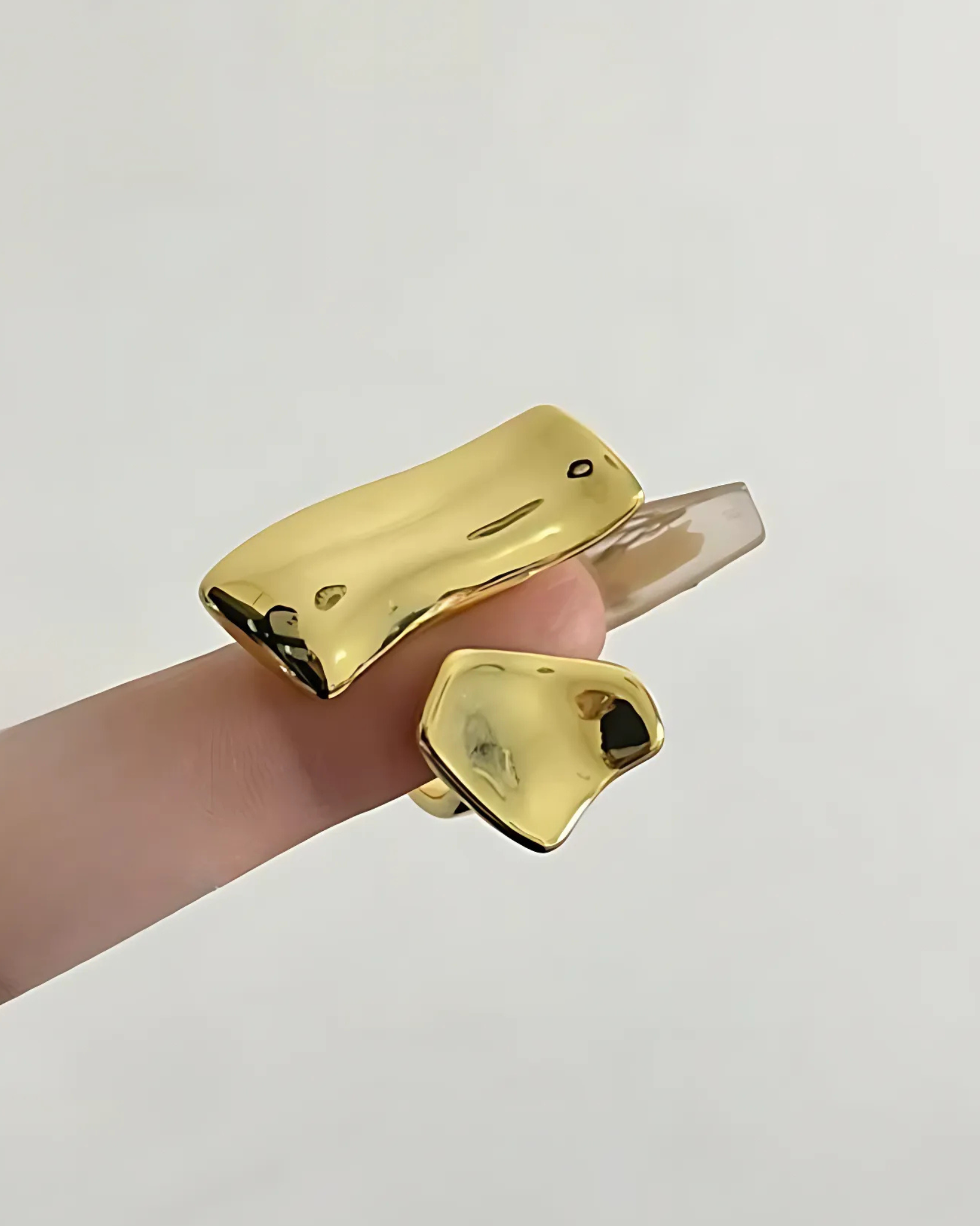 Golden Open-Ended Abstract Ring